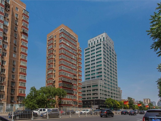 三层液压式停车设备规格